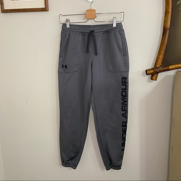 Under Armour Other - Under Armour gray Youth Large joggers with pockets